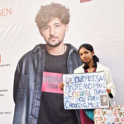 fanpage.

 𝐂𝐇𝐀𝐃𝐇 𝐆𝐄𝐘𝐀 𝐒𝐀𝐉𝐍𝐀..❥︎𝐓𝐄𝐑𝐀 𝐘𝐄𝐇 𝐅𝐈𝐓𝐎𝐎𝐑♡︎🏠✨@darshanravalDZ  #bluefam 🦋💙#riifam♡︎