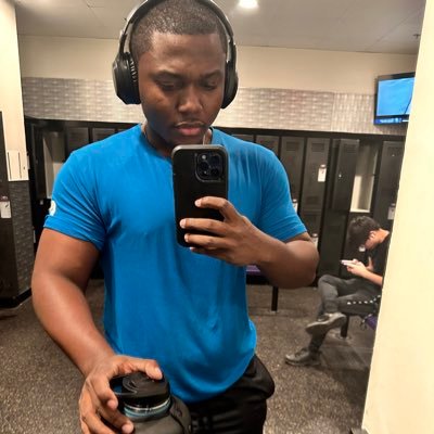 25, Chicago raised, army Vet, Overwatch content creator. the most unbiased man on this app🤝