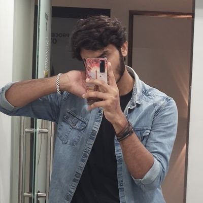 hasnat0508's profile picture. Karachiites🇵🇰