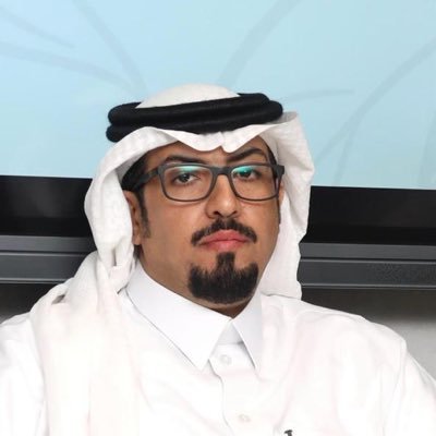 أكاديمي، مهتم بالأدب، والنقد، والثقافة، عضو مجلس إدارة الجمعية العلمية السعودية للغة العربية، حاصل على جوائز أكاديمية، وعلمية، وأدبية.