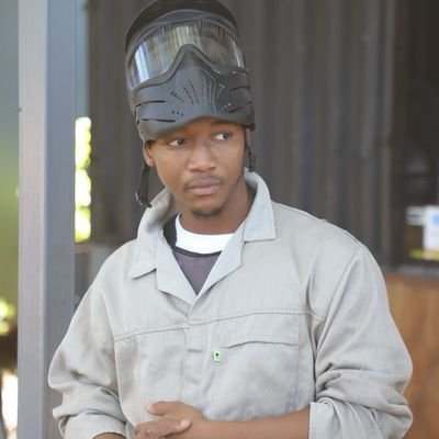 frostxbyte47's profile picture. A techie.