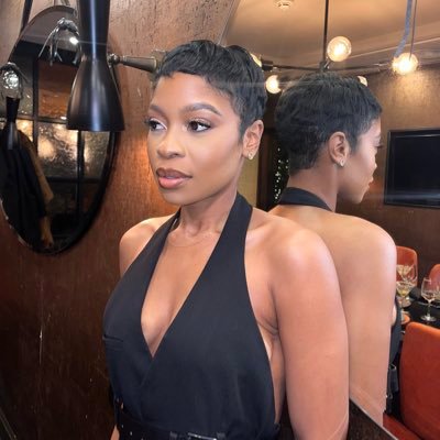 tanya_nyenwa's profile picture. Views are my own. Fearfully and wonderfully made 🙌🏾