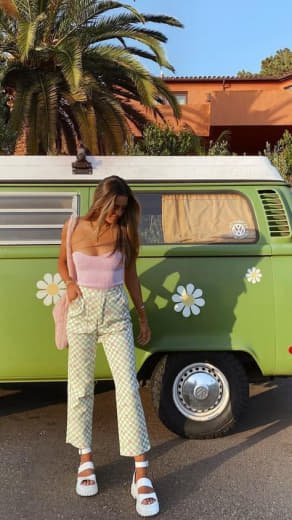 dixechot72645's profile picture. A girl who blends her great style with US stock investing. Reviewing my portfolio every day is not only important, but an integral part of my journey.