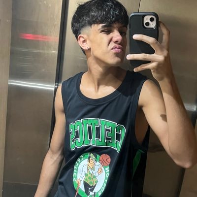 YNG_POSSED's profile picture. dame una de ron… y si no me llamas se que te olvido con 2