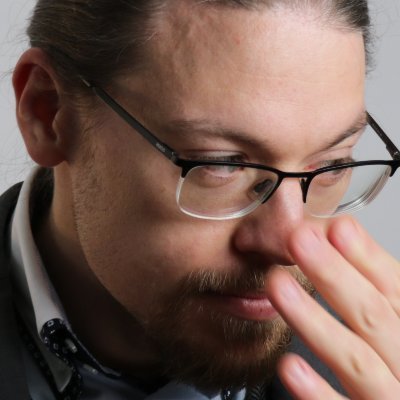 Fortschritt ensteht durch Kooperation | Universalismus
Student, he/him, Prokrastinationsprofi