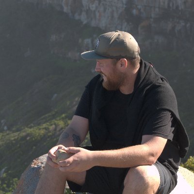 PhD Candidate @ASUBeingHuman. Anthropology Faculty @GCCaz. Paleoanthropology. Stone tools. Pyrotechnology. Middle Stone Age. PC gaming 💻 Skateboarding 🛹