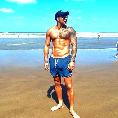 DrdanyFernandez's profile picture. Abogado, fana del Rojo y muy feliz por mi Familia, @piubellespa  instagram:  @dr_daniel_fernandez