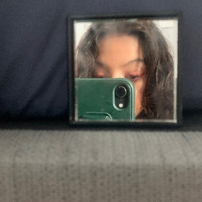 letboxd's profile picture. e lembre-se, a parte mais bela do teu corpo é pra onde ele vai. | ela/dela