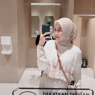 RahmaWilis's profile picture. Qs Al-Baqarah:153