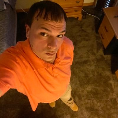 gabijames15's profile picture. hey yall from Philly