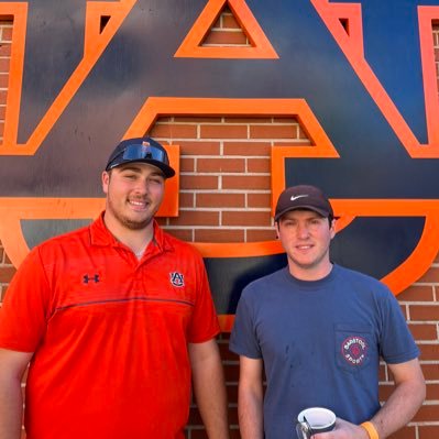 Christian. Wife. Boy Mom. Teacher. Auburn Grad. Baseball Mom. #WarEagle ⚾️🧡💙🦅🐅🗑️🐼