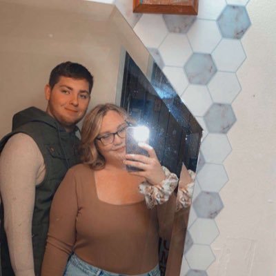 sketti1657's profile picture. 