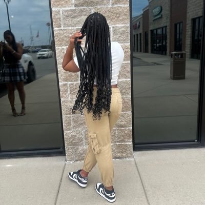 woahitsnotT's profile picture. athlete