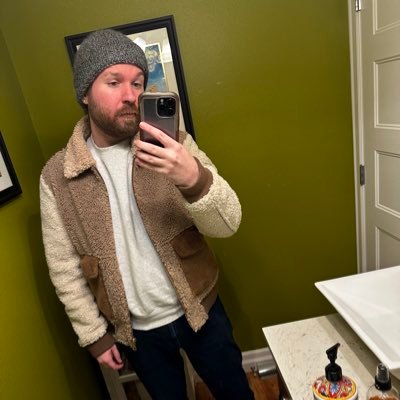 teh_meister's profile picture. Alt (21+) | Queer | “beard with an attitude”