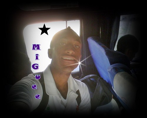 migue9256's profile picture. soyy descompliicado mee gusta muchoo recochaar pasarla bn y lo qe me propongo lo logro