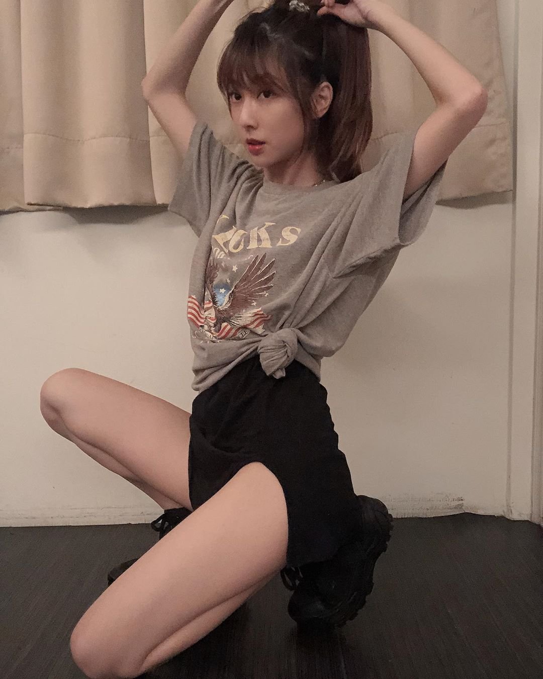 나는 내 몸과 영혼을 충족시킬 새로운 관계를 찾고 있습니다. 섹스를 좋아한다면 우리는 당신을 기다리고 있습니다.