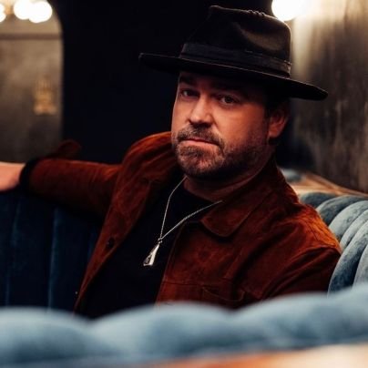 brice_priv's profile picture. Save The Roses (Acoustic)