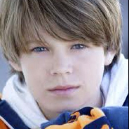 Fanatic for Colin Ford *-*