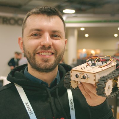 Co-founder & CEO @robotistan & Maker @picobricks