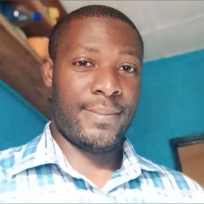 AdamsOmeiza_'s profile picture. 