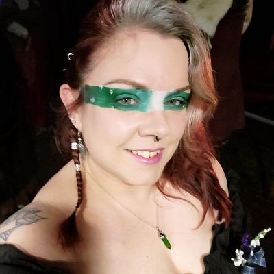 fircruthenkalia's profile picture. LARPer, cheerleader, podcast nuisance.

Small and noisy.