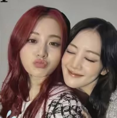 MICROK0SM0S's profile picture. ꒰ 🌨 박지민 ࿔ 김미니 ♡ 🏰
                                           
    ⠀ ⠀— you are me, i am you ‹𝟹