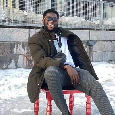 Architect🏡🏗
OAP📻
Media Compere🎤🎤
Actor🎥🎬
Proudly Manchester United🔴🔴
IG:@eneschris
Snapchat: khrisati
Sports lover.
Music enthusiast