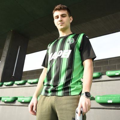 23
fifa player for @U.S.Sassuolo
qualified echampions league 22/23