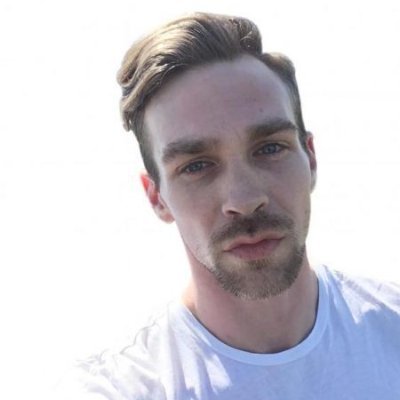 CarrieA46529's profile picture. У житті бувають тільки дві справжні трагедії: одна – коли не отримуєш того, що хочеш, а друга – коли отримуєш.Мета життя – самовираження. Проявити у всій повнот