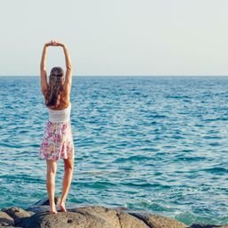 私に一滴の水をくれる者には、大海を与えよう。