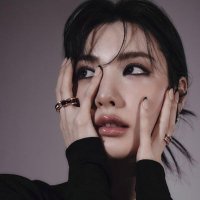 Nazlı (@nzlyldrm9) 's Twitter Profile