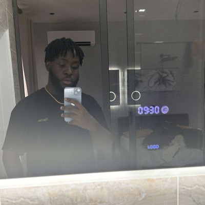 kingloglo_'s profile picture. Que Será, Será.