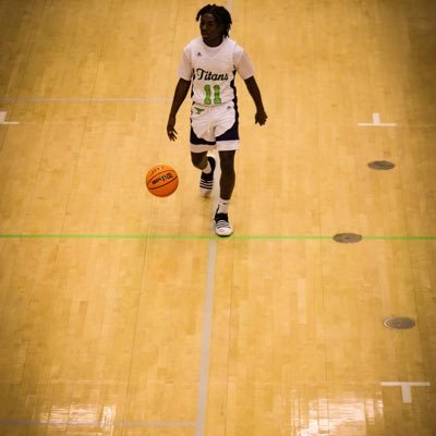 Discovery HS| C/o 2024| 5’ 10 guard | | number -470-262-4521   | senior yr film https://t.co/HzcxBF1JiC