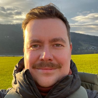 Insider view on Ukrainian matters 🇺🇦 | Tech Product Leader | Open source contributor | Built a profitable SaaS product org | Ukrainian