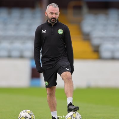 Licensing Officer @finnharpsfc         Equipment/Kit Manager @faireland u16s & u19s🇮🇪🍀