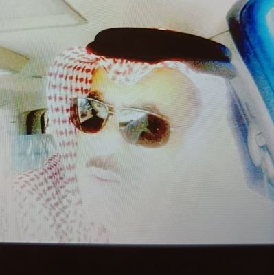 إنسان عادي ، محب لبلدي ،
والناس ، والشعر، وللفنون .