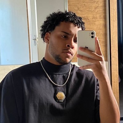 matheush_01's profile picture. 