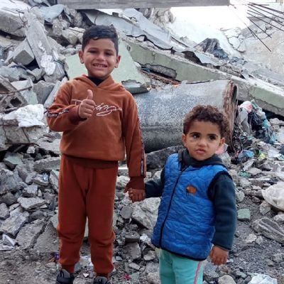 https://t.co/CPYEhFrdMe
Hello, I hope you are well, in good health and safety. I am Shadi from Gaza. I am a father of two children. I live in the Gaza Strip.