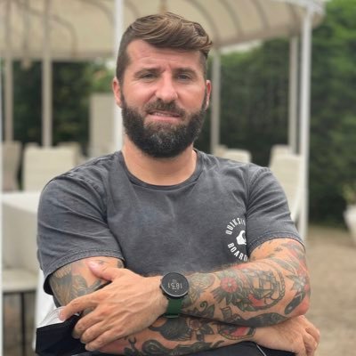 borjabesaya's profile picture. 