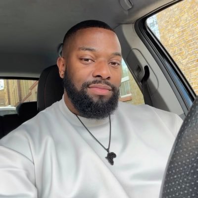 IG:Oluwa_Mike | 👻:mikedaramola •Father