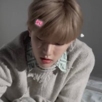 may (@rnmmu1) 's Twitter Profile