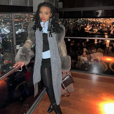 mellyonline's profile picture. 📍🇬🇧.  | BSc Marketing (Digital) 👩‍🎓