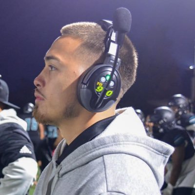 QB/WR Coach 👐🏽 Culinary Enthusiast 👨🏽🍳 Community Impact Driven 🌎 #JucoProduct 💯