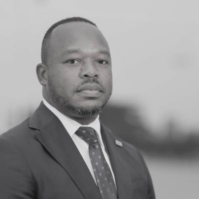 •Député National🇨🇩 •Ir/Civil Engeneering USA |Diplômé CHESD2023 •Président du club de football AS BANTOUS 