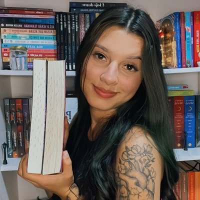 22✨ SP
Surtando pela realidade e desejando viver em livros