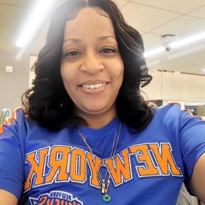 Mother of 2 born and raised in Brooklyn, NY. Die hard basketball and football fan.  Love my Knicks and Giants. ❤ Hip Hop, many genres of music,  Art and Dance..