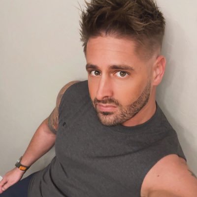 I’m not only the king of wishful thinking but I do aim to misbehave! IG: PopHunterTypale