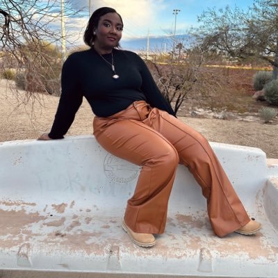 31 college student 👩🏾💻 with a lot at stake 🙌🏾🙌🏾🙌🏾🙃🤔♈️🍸#reclaimingmytime