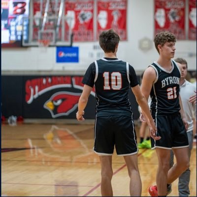 byron ‘24 6’4 SG🏀 email- ryanvtucker8@icloud.com Benedictine University Hoops🔴⚪️