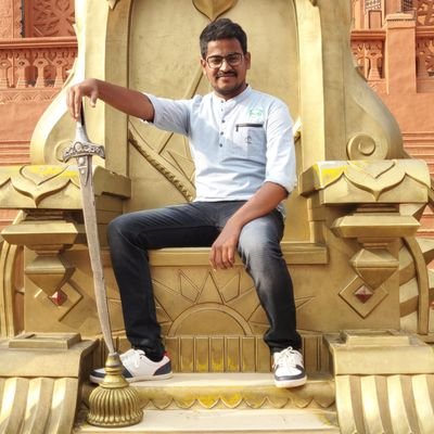 ఏ దేశమేగినా ఎందుకాలిడినా
ఏ పీఠమెక్కినా ఎవ్వరేమనిన
పొగడరా నీ తల్లి భూమి భారతిని
నిలుపరా నీ జాతి నిండు గౌరవము 🇮🇳